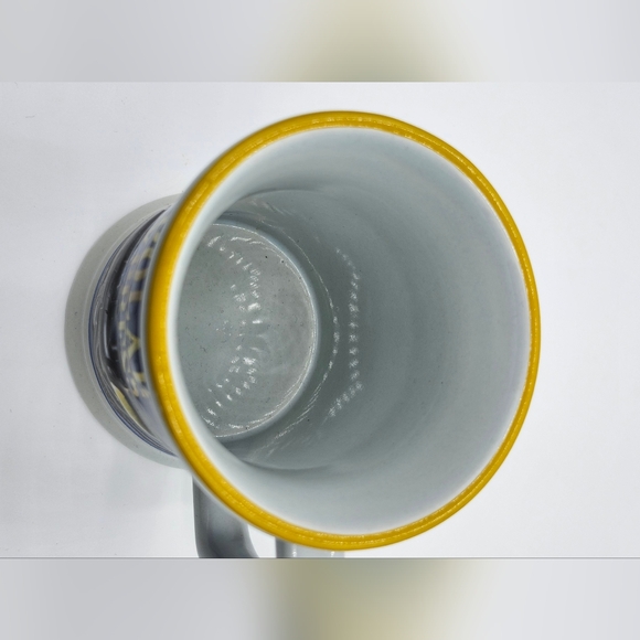 The Polar Express BELIEVE 3D Raised 18 Oz Ceramic Coffee / Hot Chocolate Mug Cup - Picture 3 of 4